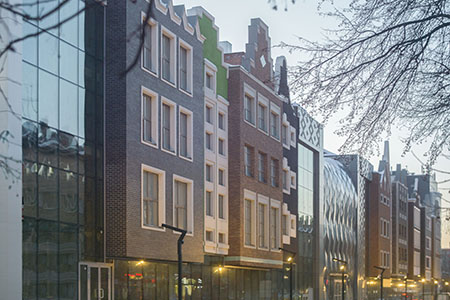 "Amsterdam" shopping & entertaiment complex